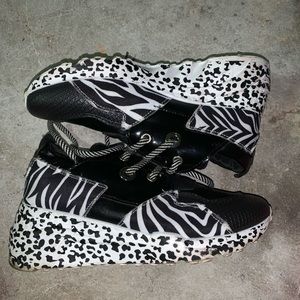 zebra/polka trainers